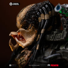 Cargar imagen en el visor de la galería, Pre-Venta: Jungle Hunter - Predator - Scale 1/10 - Iron Studios