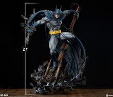 Cargar imagen en el visor de la galería, Pre-Venta: Batman Premium Format™ Figure - Sideshow Collectibles