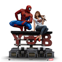 Cargar imagen en el visor de la galería, Pre-Venta: Spider-Man & Mary Jane - Marvel Comics - Diorama 1/6 - Iron Studios
