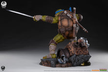 Cargar imagen en el visor de la galería, Pre-Venta: Leonardo Deluxe Edition
1:3 Scale Statue by PCS