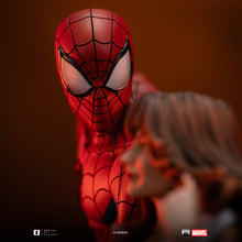 Cargar imagen en el visor de la galería, Pre-Venta: Spider-Man & Mary Jane - Marvel Comics - Diorama 1/6 - Iron Studios