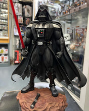 Cargar imagen en el visor de la galería, Star Wars Darth Vader The Ultimate Evil ARTFX Ataque - Kotobukiya