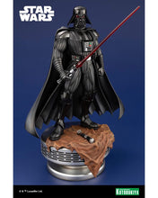 Cargar imagen en el visor de la galería, Star Wars Darth Vader The Ultimate Evil ARTFX Ataque - Kotobukiya