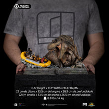 Cargar imagen en el visor de la galería, Pre-Venta: T-Rex River Scene - Jurassic World: Rebirth - 1/20 scale - Iron Studios