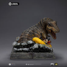 Cargar imagen en el visor de la galería, Pre-Venta: T-Rex River Scene - Jurassic World: Rebirth - 1/20 scale - Iron Studios