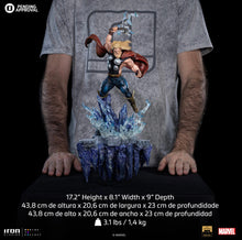 Cargar imagen en el visor de la galería, Pre-Venta: Thor Deluxe - Infinity Gauntlet Diorama - BDS art Scale - Iron Studios
