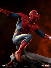 Cargar imagen en el visor de la galería, Pre-Venta: Spider-Man vs Hulk - Spider-Man: Un Nuevo Día - Escala 1/10 - Iron Studios
