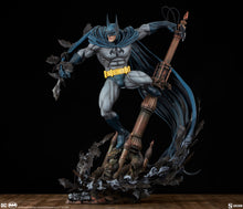 Cargar imagen en el visor de la galería, Pre-Venta: Batman Premium Format™ Figure - Sideshow Collectibles
