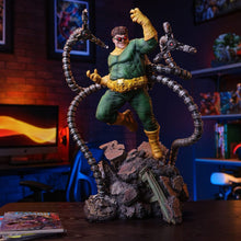 Cargar imagen en el visor de la galería, Pre-Venta: Doctor Octopus Premium Format™ Figure Sideshow Collectibles
