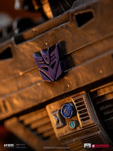 Cargar imagen en el visor de la galería, Pre-Venta: Megatron - Transformers - Demi Art Scale 1/20 - Iron Studios
