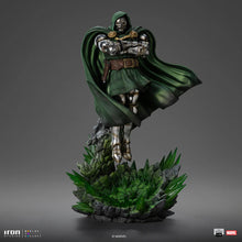 Cargar imagen en el visor de la galería, Pre-Venta: Doctor Doom - Diorama Infinity Gauntlet - art scale 1/10
