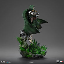 Cargar imagen en el visor de la galería, Pre-Venta: Doctor Doom - Diorama Infinity Gauntlet - art scale 1/10
