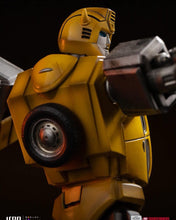Cargar imagen en el visor de la galería, Pre-Venta: Bumblebee - Transformers - Demi art scale 1/20 - Iron Studios
